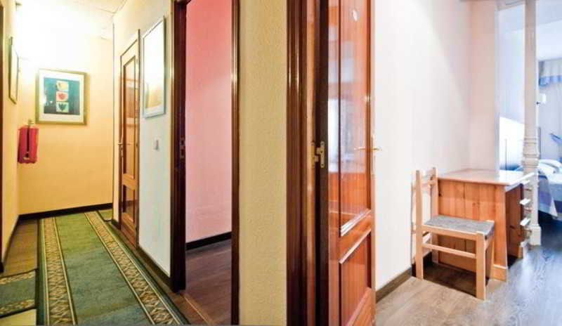 Hostal Gallardo Madrid Exterior photo